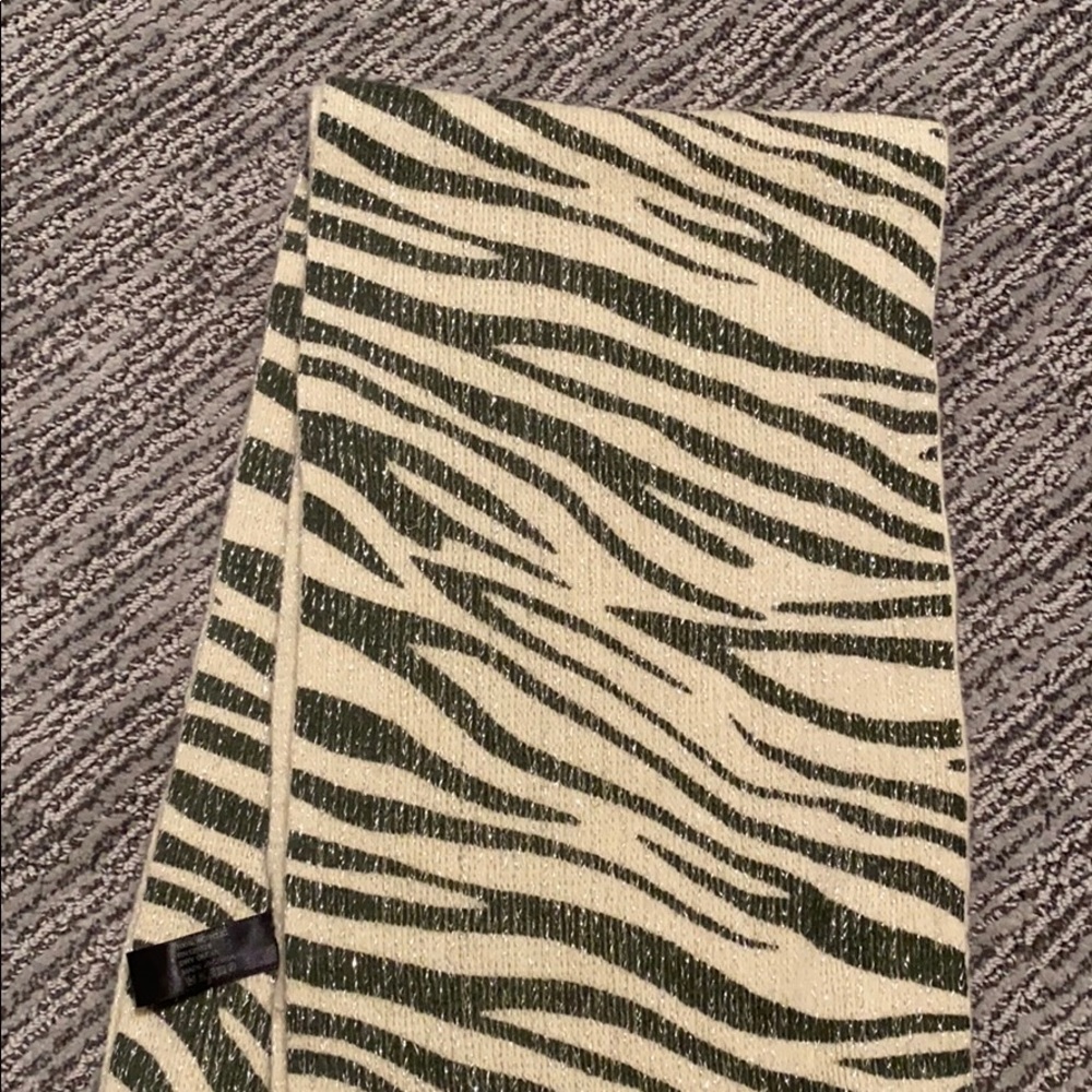 Sparkly Zebra Scarf - Picture 2 of 6